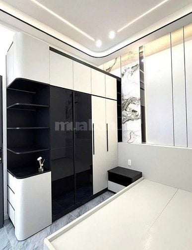 Bán gấp nhà An Phú Đông, Q.12. (68m2) chỉ 1tỷ960, hẻm 6m, sổ riêng