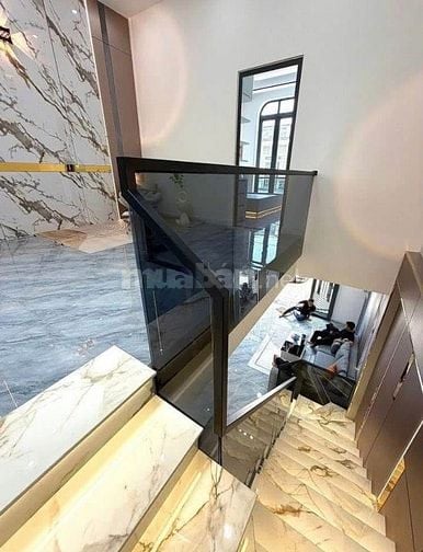 Bán gấp nhà An Phú Đông, Q.12. (68m2) chỉ 1tỷ960, hẻm 6m, sổ riêng