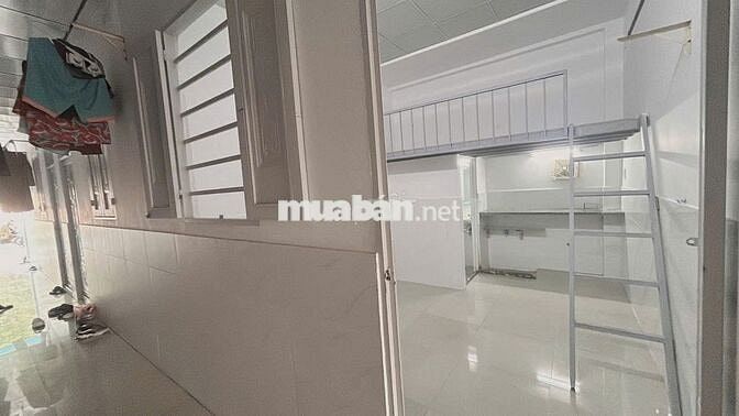 Sang 70 Phòng trọ Mới Mới Xây Full Phòng .