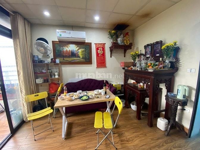 Cho thuê nhà trong khuôn viên biệt thự Pháp cổ mặt phố TRẦN QUỐC TOẢN