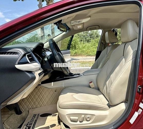Toyota Camry 2020 2.0G - siêu lướt 24,000 Km.