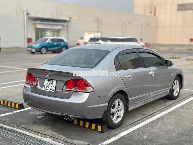 Honda Civic lăn bánh 2010 1.8 AT chuẩn gia đình