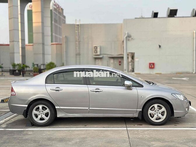 Honda Civic lăn bánh 2010 1.8 AT chuẩn gia đình