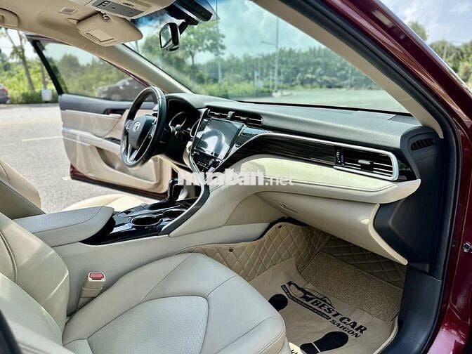 Toyota Camry 2020 2.0G - siêu lướt 24,000 Km.