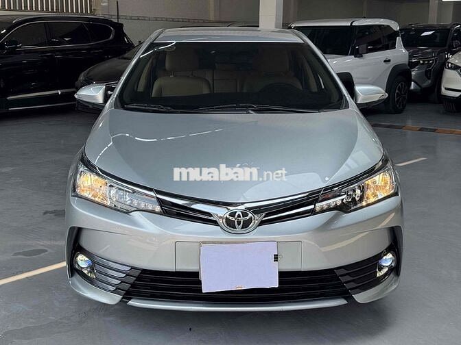 Toyota Altis 2018 1.8G Bạc 66000 km