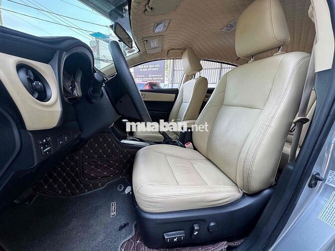 Toyota Altis 2018 1.8G Bạc 66000 km