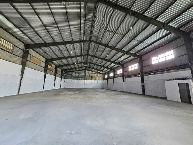 Cho thuê kho xưởng 1.000m2,  hẻm xe tải 10 tấn, tại Kênh A ,Bình Chánh