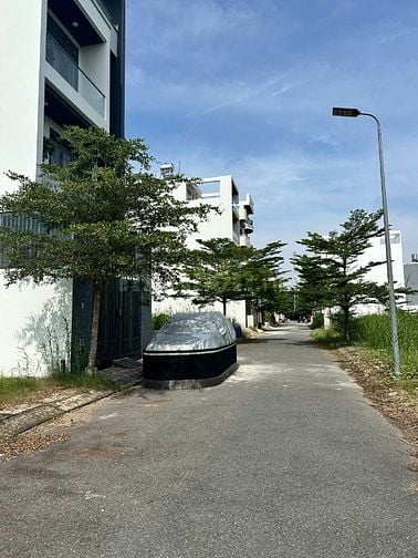 Chính chủ bán gấp Nhà KDC Sài Gòn South. DT: 181m2. Giá: 48 tr/m2 tính