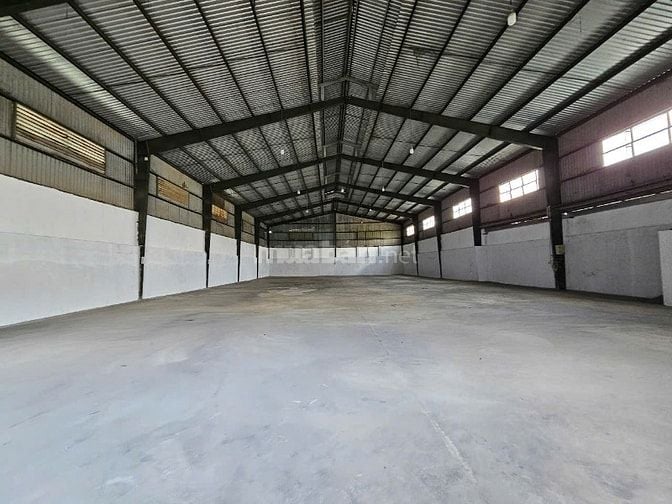 Cho thuê kho xưởng 1.000m2,  hẻm xe tải 10 tấn, tại Kênh A ,Bình Chánh