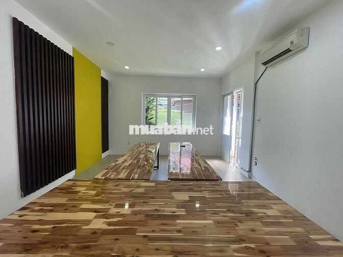 Cho thuê phòng trống làm văn phòng ngay Ngã Tư Thủ Đức