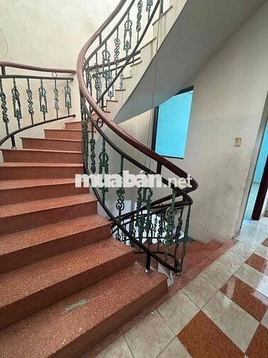 nhà nguyên căn 4x18 hẻm C3 phạm hùng