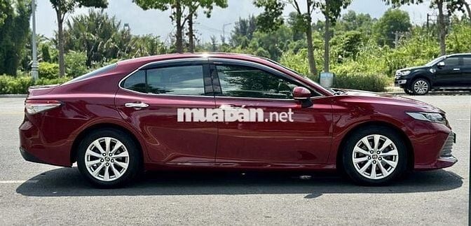 Toyota Camry 2020 2.0G - siêu lướt 24,000 Km.