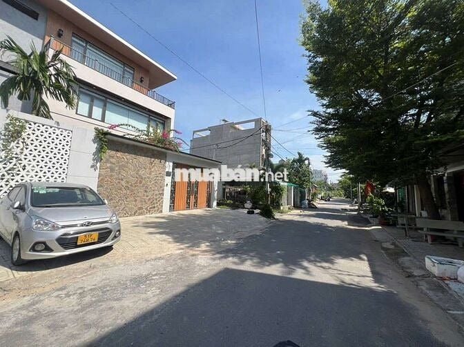 Bán đất giá rẻ Bến Cát 950tr có 300m2 đầu tư sinh lời