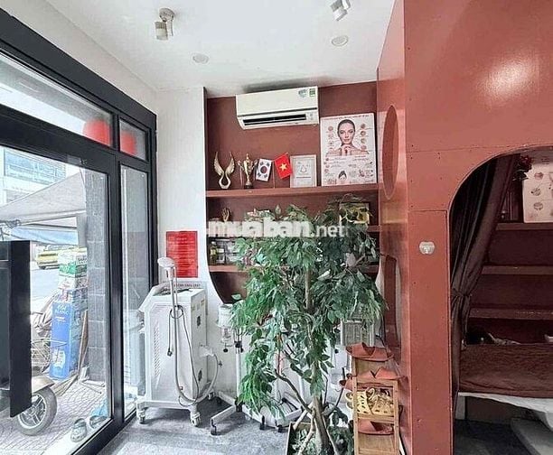 Cần Sang SPA MT Huỳnh Văn Bánh Q.Phú Nhuận gội đầu chăm sóc da