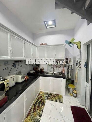 Chỉ Hơn 3 Tỷ Có Nhà Đẹp ở Ngay (4*12) Hẻm Xe Tải Thông