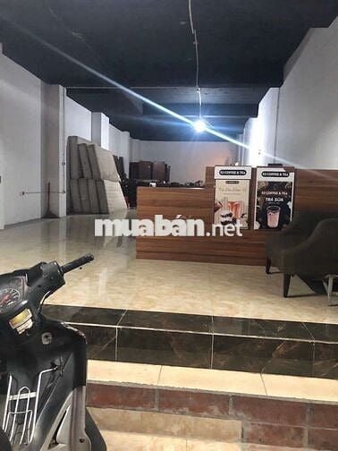 Cho thuê MBKD Tầng 1 Mặt Phố Quan Nhân 20tr