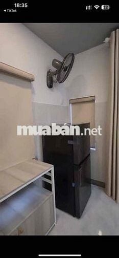 Cho Thuê Phòng Tách Bếp 20m2 Balcon Giặt Riêng Ngay Cầu Vượt 3/2 Q10