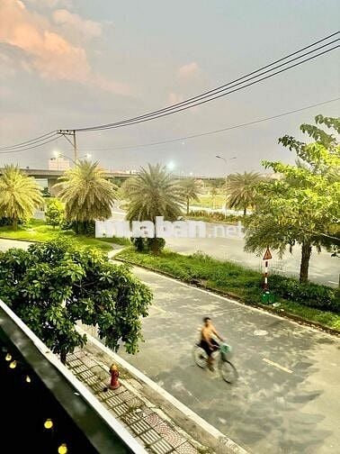 Cho Thuê Mặt Tiền Shophouse khu The Sol City (ngay chợ Hưng Long BC)