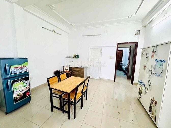 Văn Phòng, ban công đẹp giá rẻ mặt tiền Bạch Đằng P2 TB sân bay TSN