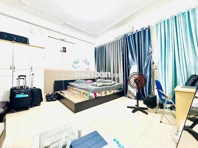 Văn Phòng, ban công đẹp giá rẻ mặt tiền Bạch Đằng P2 TB sân bay TSN