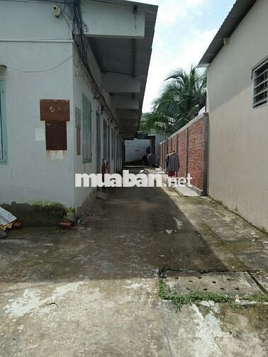 Còn trống một phòng trọ đối diện chờ đầu mối P8