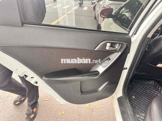 Kia Forte 2011 SX 1.6 MT - 160000 km