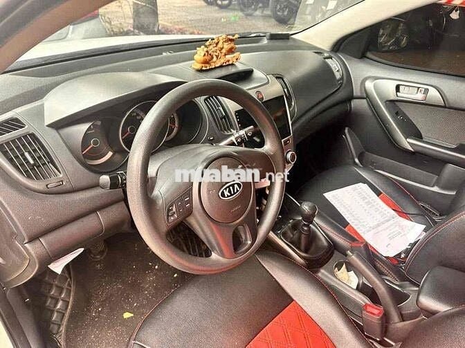 Kia Forte 2011 SX 1.6 MT - 160000 km