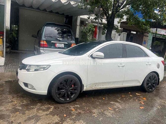 Kia Forte 2011 SX 1.6 MT - 160000 km