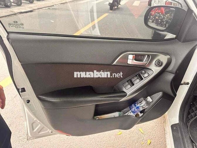 Kia Forte 2011 SX 1.6 MT - 160000 km