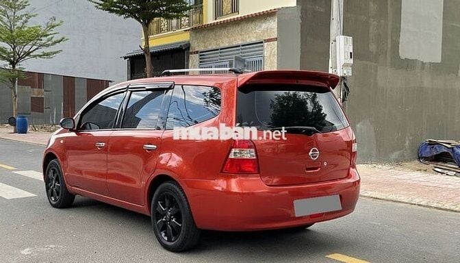 Bán xe Nissan Livina Sx 2011 số sàn