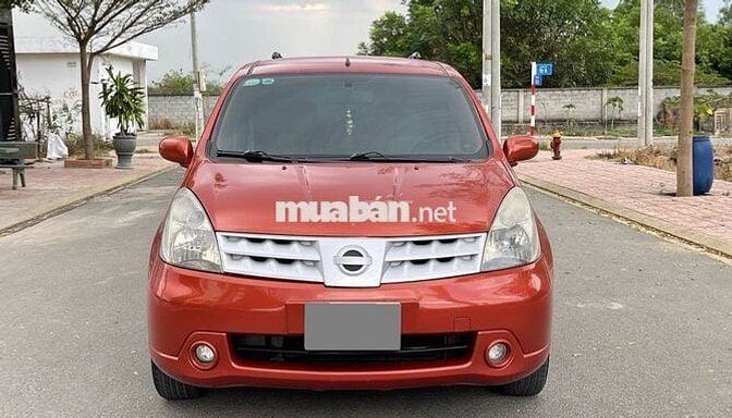 Bán xe Nissan Livina Sx 2011 số sàn
