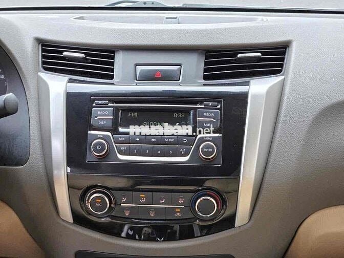 Nissan Navara 2016 NP300 EL 4x2 AT - 120000 km