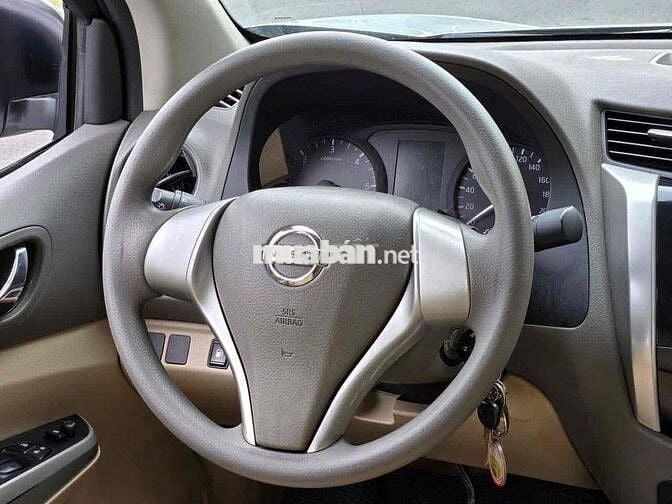 Nissan Navara 2016 NP300 EL 4x2 AT - 120000 km