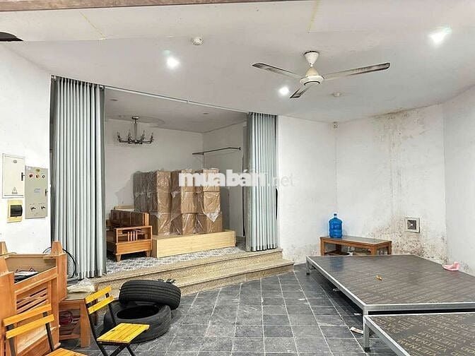 Cho thuê MBKD Tầng 1 Lâm Hạ - Long Biên 6tr2