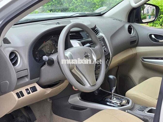 Nissan Navara 2016 NP300 EL 4x2 AT - 120000 km