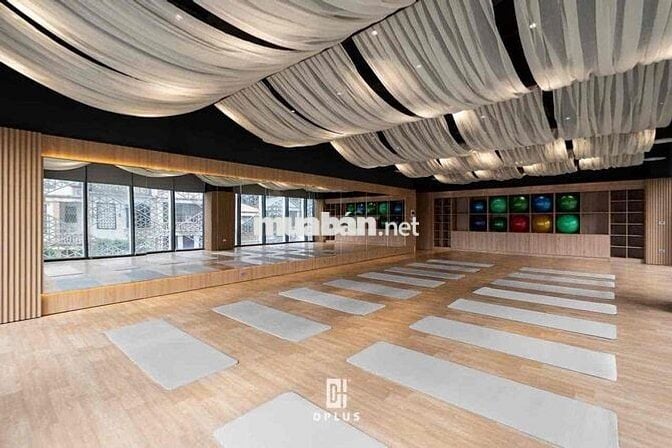 OFFICE BẬC NHẤT NGANG 23M GÓC 2MT TRẦN CAO VÂN Q1 SD 1380M2 GIÁ 185TR