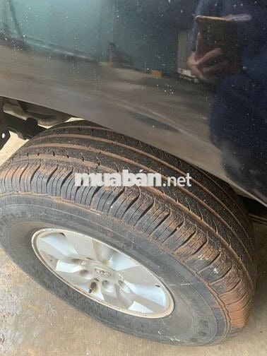 Toyota Hilux 2009 Đen 5 chỗ