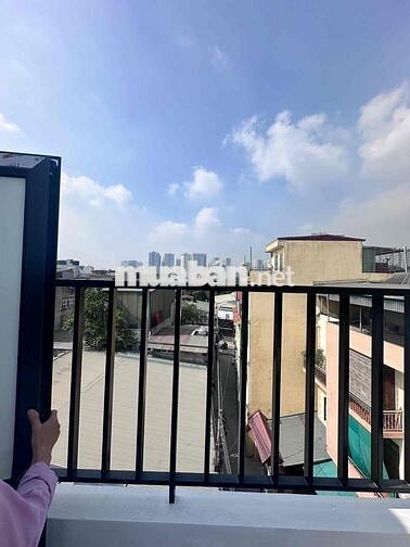 Hơn 9T, Nhà 7 Tầng, Ô tô đỗ, View TimesCity