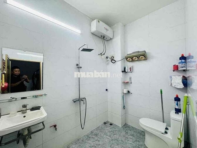 Hoàng Mai _33/35m_nhà đẹp dân xây , nở hậu nhẹ, gần ô tô , ngõ rộng