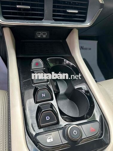 Vinfast VF8 Plus 2022 Đen/Kem Hồ Sơ Sẵn Bấm Số