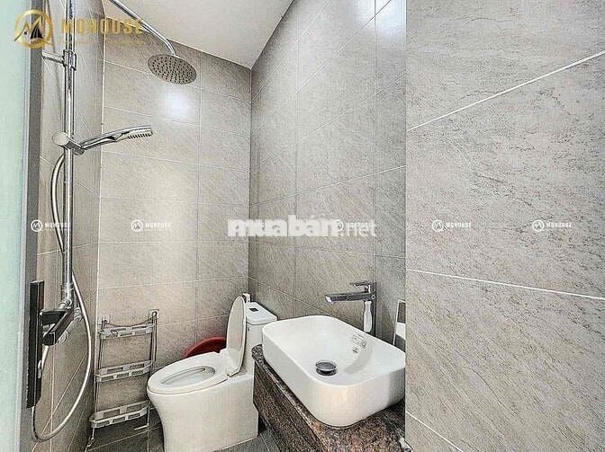 Cho thuê 1 phòng ngủ mới xây - Ngay Etown -Hoàng Hoa Thám -Nhà Ga T3