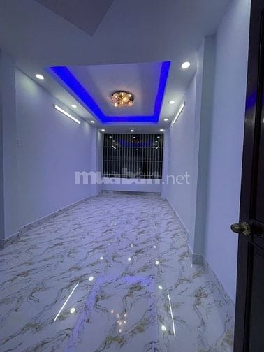 SIÊU RẺ TT Q10 HOÀ HẢO-HẺM XE HƠI THÔNG 2 ĐẦU-3PN-BAN CÔNG-NHỈNH HƠN Ỷ