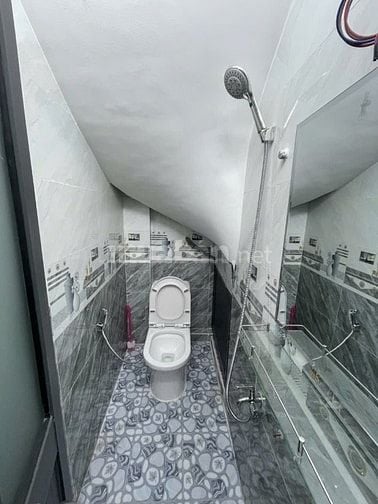 SIÊU RẺ TT Q10 HOÀ HẢO-HẺM XE HƠI THÔNG 2 ĐẦU-3PN-BAN CÔNG-NHỈNH HƠN Ỷ