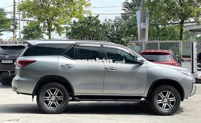 Toyota Fortuner 2018 2.4G 4x2 MT - 94286 km