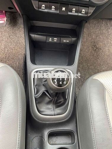 2020 1.4 MT - 35000 km xe gia đình chạy ít