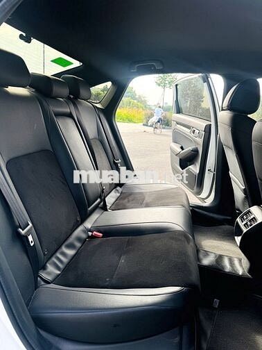 Honda Civic 2023 RS 1.5 AT - 32000 km