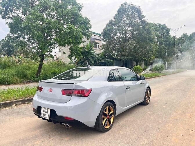 Kia Cerato Koup 2.0 AT 6 Cấp 2 cửa 5 Chỗ Rất Đẹp