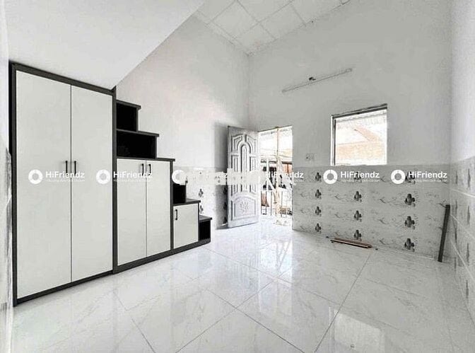 🍓Phòng trệt mới xây gác cao 2m có sẵn máy lạnh giá rẻ gần Aeon Tân Phú