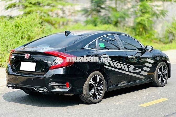 Honda Civic 2016 model 2017 1.5 Turbo giá cực tốt