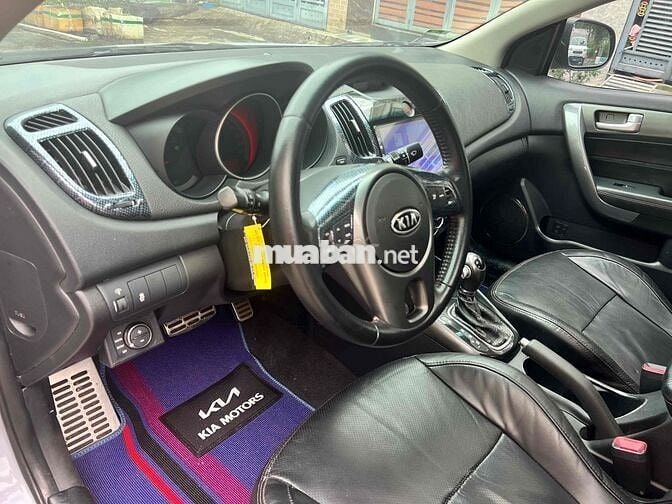 Kia Cerato Koup 2.0 AT 6 Cấp 2 cửa 5 Chỗ Rất Đẹp